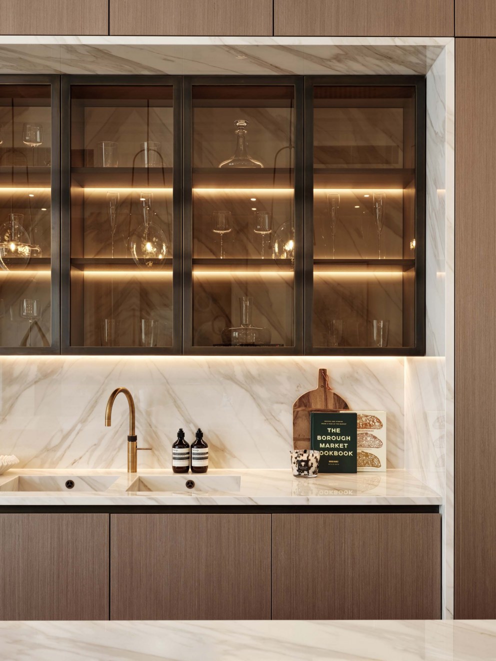 Knightsbridge Historical Apartment  | Kitchen  | Interior Designers